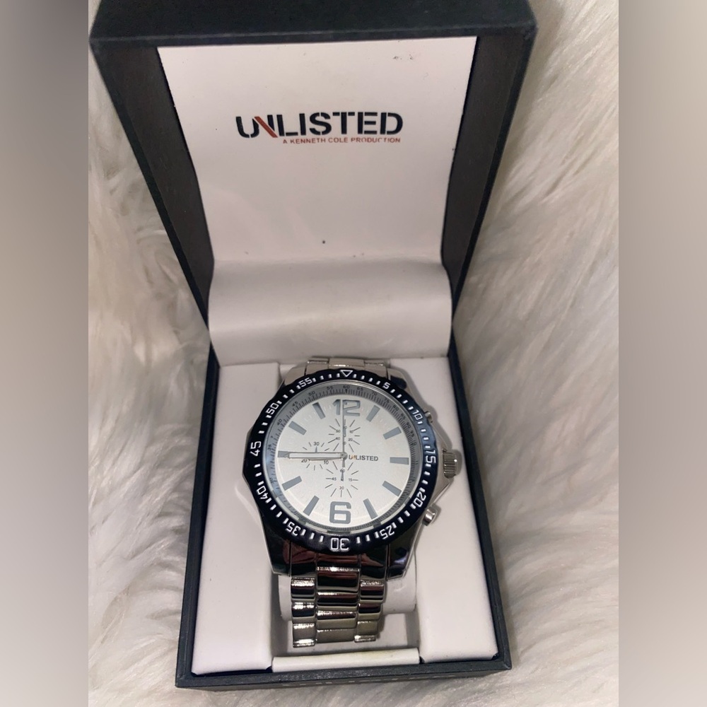NIB Kenneth Cole Unlisted Watch UL5166KCP - Picture 3 of 4
